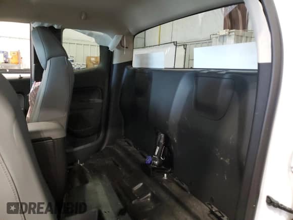 2022 Chevrolet Colorado 4WD Work Truck z VIN 1GCHTBEA9N1123644, wystawiony jako Copart lot #64209635 z przebiegiem 53 701 mil mil oraz Nie do naprawy • Non repairable. Historia ofert i sprzedaży dostępna na DreamBid. Obrazek 10.