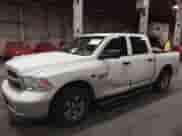 2019 Ram 1500 Express z VIN 1C6RR7KT5KS500926, wystawiony jako IAAI lot #41599373 z przebiegiem 108 928 mil mil oraz . Historia ofert i sprzedaży dostępna na DreamBid. Obrazek 6.