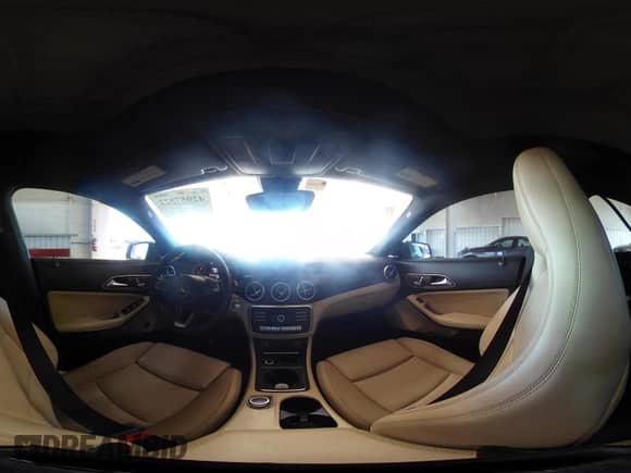 2017 Mercedes-Benz CLA 250 с VIN WDDSJ4EB3HN438300, выставлен на аукционе IAAI как лот 42957522 с пробегом 118 898 миль миль и . История ставок и продаж доступна на DreamBid. Изображение 19.