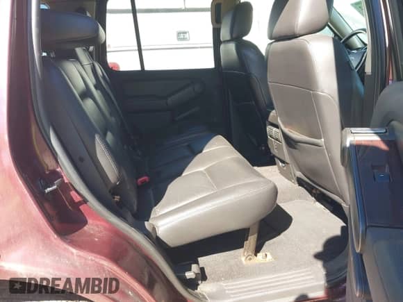 2006 Ford Explorer Limited with VIN 1FMEU75E16UA75469, listed as a IAAI auction lot 40906022 with 215,582 mi miles and . Bid and sale history available at DreamBid. Image 8.