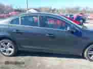 2015 Volvo S60 T5 Premier с VIN YV1612TB3F2315107, выставлен на аукционе IAAI как лот 41911081 с пробегом 121 149 миль миль и . История ставок и продаж доступна на DreamBid. Изображение 14.