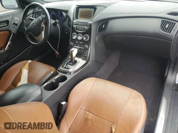 2013 Hyundai Genesis Coupe R-Spec с VIN KMHHU6KJ9DU084183, выставлен на аукционе Copart как лот 81333584 с пробегом 132 928 миль миль и Списание • Salvage title. История ставок и продаж доступна на DreamBid. Изображение 8.