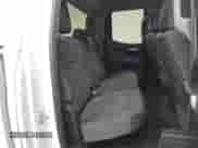 2021 Chevrolet Silverado 1500 LT z VIN 1GCRWCEK8MZ137254, wystawiony jako Copart lot #86827455 z przebiegiem 107 550 mil mil oraz Czysty tytuł • Clean title. Historia ofert i sprzedaży dostępna na DreamBid. Obrazek 10.