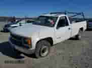 1999 Chevrolet Silverado 2500 z VIN 1GCGC24R3XR724281, wystawiony jako Copart lot #87625195 z przebiegiem 139 088 mil mil oraz Szkoda całkowita • Salvage title. Historia ofert i sprzedaży dostępna na DreamBid. Obrazek 1.