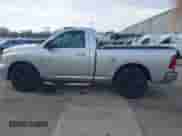 2010 Dodge 1500 ST с VIN 3D7JV1EP9AG107925, выставлен на аукционе IAAI как лот 42024245 с пробегом 151 980 миль миль и . История ставок и продаж доступна на DreamBid. Изображение 14.