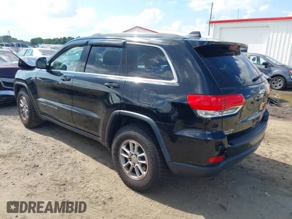 2018 Jeep Grand Cherokee Laredo z VIN 1C4RJEAG4JC443006, wystawiony jako IAAI lot #42662223 z przebiegiem 146 102 mil mil oraz . Historia ofert i sprzedaży dostępna na DreamBid. Obrazek 3.