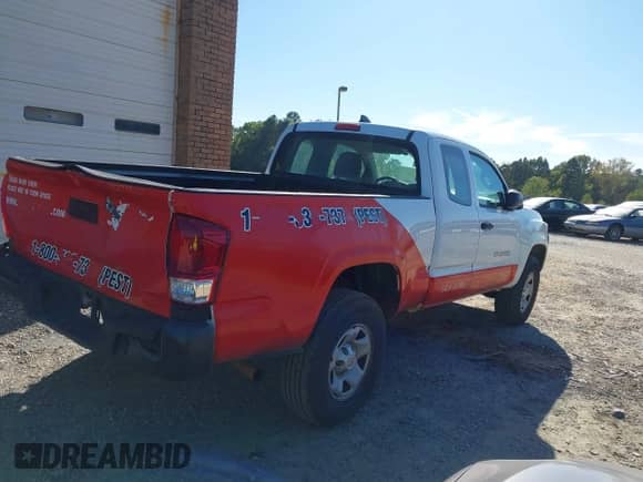 2016 Toyota Tacoma SR with VIN 5TFRX5GN7GX072753, listed as a IAAI auction lot 43363254 with 178,757 mi miles and . Bid and sale history available at DreamBid. Image 4.