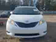 2012 Toyota Sienna XLE z VIN 5TDDK3DC2CS043340, wystawiony jako IAAI lot #43520428 z przebiegiem 245 905 mil mil oraz . Historia ofert i sprzedaży dostępna na DreamBid. Obrazek 12.