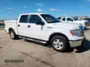 2009 Ford F-150 XL z VIN 1FTRW12899FA05786, wystawiony jako Copart lot #71278285 z przebiegiem 101 047 mil mil oraz Czysty tytuł • Clean title. Historia ofert i sprzedaży dostępna na DreamBid. Obrazek 4.