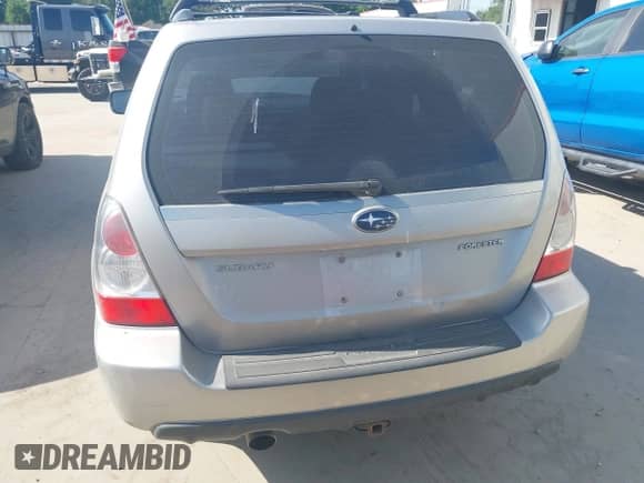 2006 Subaru Forester X с VIN JF1SG65606H754648, выставлен на аукционе IAAI как лот 42008245 с пробегом 166 341 миль миль и . История ставок и продаж доступна на DreamBid. Изображение 16.