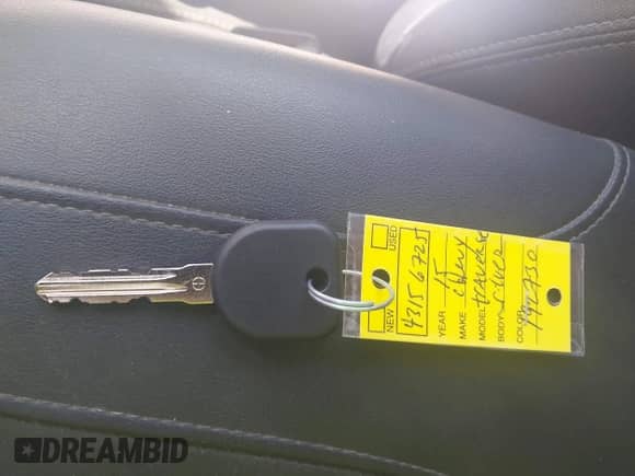 2015 Chevrolet Traverse LT с VIN 1GNKRGKD5FJ192730, выставлен на аукционе IAAI как лот 43156725 с пробегом Не указан миль и . История ставок и продаж доступна на DreamBid. Изображение 11.