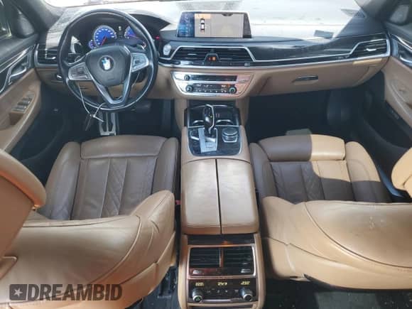 2016 BMW 7 Series 740i с VIN WBA7E2C52GG547465, выставлен на аукционе Copart как лот 67444965 с пробегом 133 943 миль миль и Списание • Salvage title. История ставок и продаж доступна на DreamBid. Изображение 8.