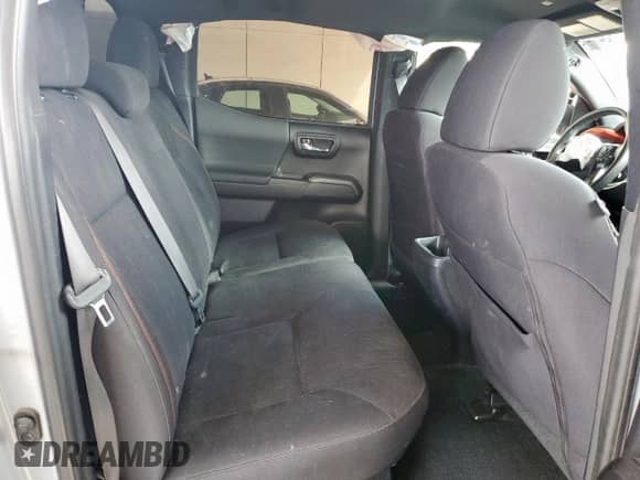 2019 Toyota Tacoma SR with VIN 3TMCZ5ANXKM271710, listed as a Copart auction lot 80954785 with 113,567 mi miles and Salvage title. Bid and sale history available at DreamBid. Image 10.