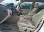 2011 Chrysler 300 C с VIN 2C3CA6CT4BH557824, выставлен на аукционе Copart как лот 67516285 с пробегом 125 494 миль миль и Списание • Salvage title. История ставок и продаж доступна на DreamBid. Изображение 7.