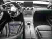2015 Mercedes-Benz C 300 Luxury z VIN 55SWF4KB1FU051790, wystawiony jako Copart lot #68688765 z przebiegiem Nie podano mil oraz Szkoda całkowita • Salvage title. Historia ofert i sprzedaży dostępna na DreamBid. Obrazek 8.