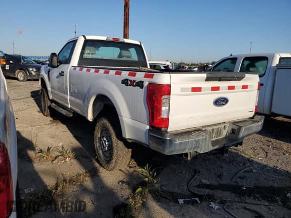 2017 Ford F-250 XLT с VIN 1FTBF2B60HEB57207, выставлен на аукционе Copart как лот 70478964 с пробегом 72 175 миль миль и Списание • Salvage title. История ставок и продаж доступна на DreamBid. Изображение 2.
