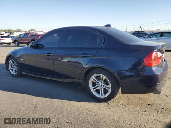 2008 BMW 3 Series 328i with VIN WBAVC53518FZ88171, listed as a Copart auction lot 85148185 with 146,897 mi miles and Salvage title. Bid and sale history available at DreamBid. Image 2.