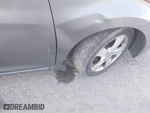 2013 Hyundai Elantra GLS with VIN 5NPDH4AE9DH370089, listed as a IAAI auction lot 43139017 with 116,224 mi miles and . Bid and sale history available at DreamBid. Image 12.