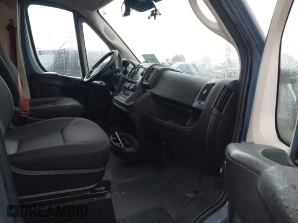 2021 Ram ProMaster Cargo с VIN 3C6MRVJG1ME556502, выставлен на аукционе IAAI как лот 42661929 с пробегом 90 389 миль миль и . История ставок и продаж доступна на DreamBid. Изображение 5.