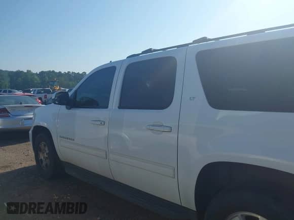 2012 Chevrolet Suburban LT с VIN 1GNSCJE0XCR108082, выставлен на аукционе IAAI как лот 42545363 с пробегом 264 883 миль миль и . История ставок и продаж доступна на DreamBid. Изображение 14.