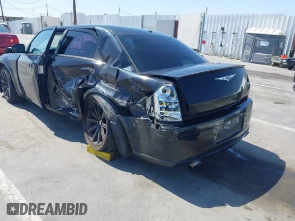 2006 Chrysler 300 C SRT-8 with VIN 2C3LA73W86H518966, listed as a IAAI auction lot 42725107 with 175,474 mi miles and . Bid and sale history available at DreamBid. Image 3.