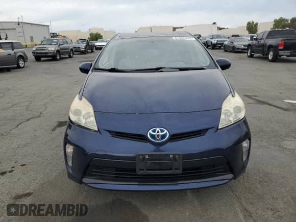 2014 Toyota Prius Two with VIN JTDKN3DU6E1771430, listed as a Copart auction lot 81865935 with 202,154 mi miles and Salvage title. Bid and sale history available at DreamBid. Image 5.