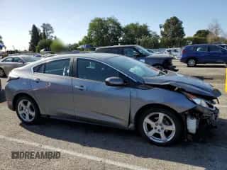 2018 Chevrolet Volt LT z VIN 1G1RC6S51JU139762, wystawiony jako Copart lot #48249913 z przebiegiem Nie podano mil oraz . Historia ofert i sprzedaży dostępna na DreamBid. Obrazek 4.