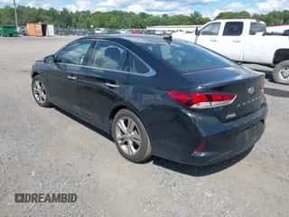 2018 Hyundai Sonata Limited with VIN 5NPE34AF2JH644207, listed as a IAAI auction lot 43080554 with 97,801 mi miles and . Bid and sale history available at DreamBid. Image 3.