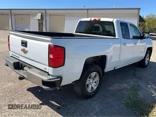 2019 Chevrolet Silverado 1500 LT z VIN 2GCRCPEC3K1163680, wystawiony jako Copart lot #89691865 z przebiegiem 139 881 mil mil oraz Czysty tytuł • Clean title. Historia ofert i sprzedaży dostępna na DreamBid. Obrazek 4.