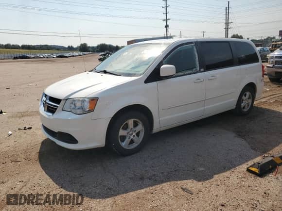 2013 Dodge Grand Caravan SXT with VIN 2C4RDGCG8DR523453, listed as a Copart auction lot 67235825 with 201,351 mi miles and Clean title. Bid and sale history available at DreamBid. Image 1.