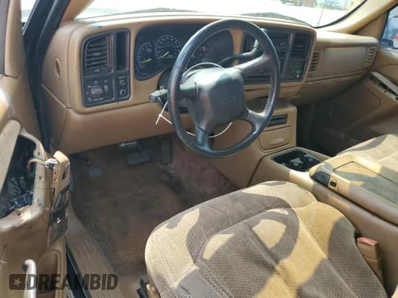 1999 Chevrolet Silverado 1500 LS z VIN 2GCEC19T2X1155969, wystawiony jako Copart lot #58909085 z przebiegiem 346 571 mil mil oraz Szkoda całkowita • Salvage title. Historia ofert i sprzedaży dostępna na DreamBid. Obrazek 8.