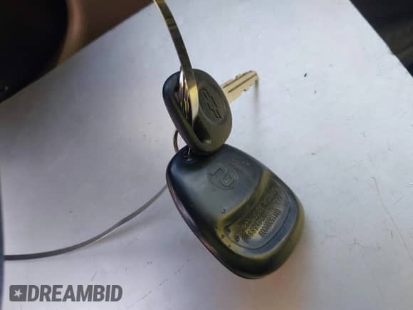 2007 Chevrolet TrailBlazer LT z VIN 1GNDS13S672196434, wystawiony jako IAAI lot #41841452 z przebiegiem 144 514 mil mil oraz . Historia ofert i sprzedaży dostępna na DreamBid. Obrazek 11.