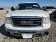 2011 GMC Sierra 1500 SL z VIN 1GTR2UEA8BZ118869, wystawiony jako Copart lot #47571315 z przebiegiem 311 849 mil mil oraz Czysty tytuł • Clean title. Historia ofert i sprzedaży dostępna na DreamBid. Obrazek 5.