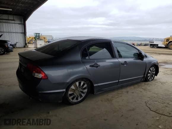 2010 Honda Civic с VIN 19XFA1E39AE037346, выставлен на аукционе Copart как лот 53279185 с пробегом 148 350 миль миль и Списание • Salvage title. История ставок и продаж доступна на DreamBid. Изображение 3.