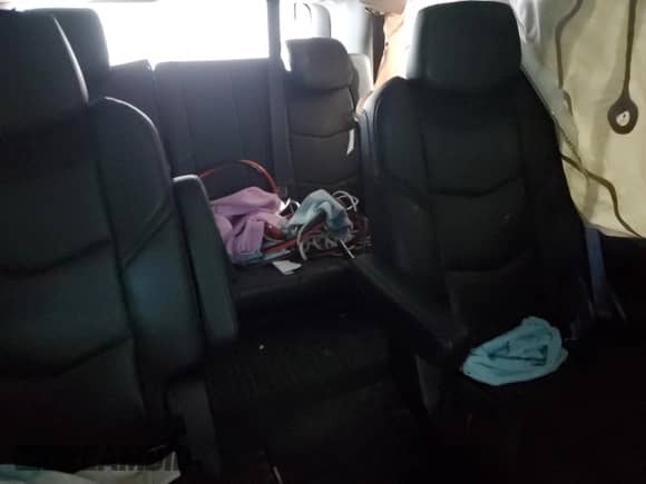 2017 Cadillac Escalade с VIN 1GYS4AKJ7HR292191, выставлен на аукционе Copart как лот 81473654 с пробегом Не указан миль и Списание • Salvage title. История ставок и продаж доступна на DreamBid. Изображение 11.