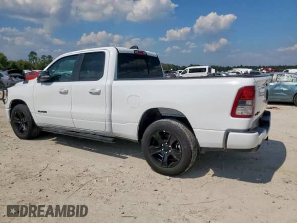 2022 Ram 1500 Lone Star z VIN 1C6RREBT7NN173310, wystawiony jako Copart lot #84950525 z przebiegiem 20 514 mil mil oraz Szkoda całkowita • Salvage title. Historia ofert i sprzedaży dostępna na DreamBid. Obrazek 2.