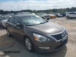 2015 Nissan Altima S with VIN 1N4AL3AP5FN373528, listed as a IAAI auction lot 43376780 with 201,868 mi miles and . Bid and sale history available at DreamBid. Image 1.