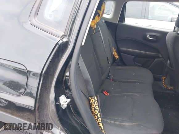 2018 Jeep Compass Sport with VIN 3C4NJCAB2JT187010, listed as a IAAI auction lot 42607545 with 94,715 mi miles and . Bid and sale history available at DreamBid. Image 8.