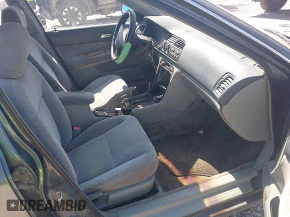 1996 Honda Accord LX with VIN 1HGCD563XTA292224, listed as a IAAI auction lot 43216693 with 214,313 mi miles and . Bid and sale history available at DreamBid. Image 5.