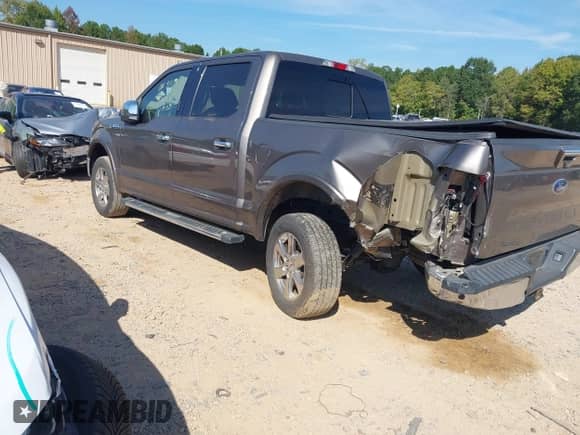 2020 Ford F-150 XLT z VIN 1FTEW1CP7LFA08701, wystawiony jako IAAI lot #43251685 z przebiegiem 94 333 mil mil oraz . Historia ofert i sprzedaży dostępna na DreamBid. Obrazek 3.