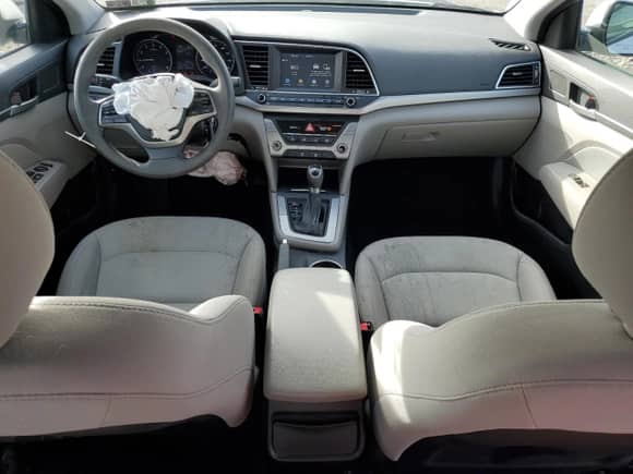 2017 Hyundai Elantra SE с VIN 5NPD84LF0HH180919, выставлен на аукционе Copart как лот 90055795 с пробегом 52 107 миль миль и Списание • Salvage title. История ставок и продаж доступна на DreamBid. Изображение 8.