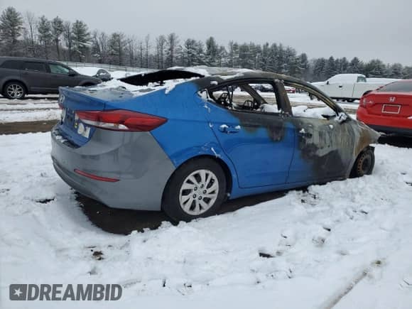 2018 Hyundai Elantra z VIN N0V1N44025955, wystawiony jako Copart lot #44025955 z przebiegiem Nie podano mil oraz Nie do naprawy • Non repairable. Historia ofert i sprzedaży dostępna na DreamBid. Obrazek 3.