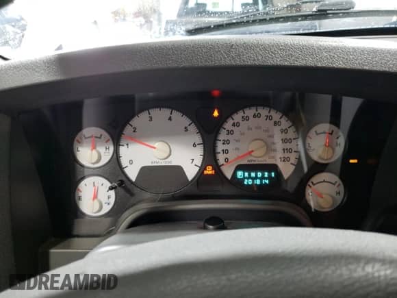 2008 Dodge 1500 ST z VIN 1D7HU18208J124803, wystawiony jako Copart lot #41561935 z przebiegiem 201 814 mil mil oraz Szkoda całkowita • Salvage title. Historia ofert i sprzedaży dostępna na DreamBid. Obrazek 9.