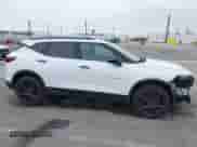 2020 Chevrolet Blazer LT с VIN 3GNKBCR48LS659930, выставлен на аукционе IAAI как лот 42500308 с пробегом 40 287 миль миль и . История ставок и продаж доступна на DreamBid. Изображение 14.