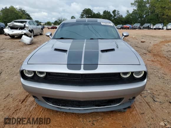2016 Dodge Challenger SXT z VIN 2C3CDZAG7GH337700, wystawiony jako Copart lot #81885275 z przebiegiem 180 822 mil mil oraz Szkoda całkowita • Salvage title. Historia ofert i sprzedaży dostępna na DreamBid. Obrazek 5.