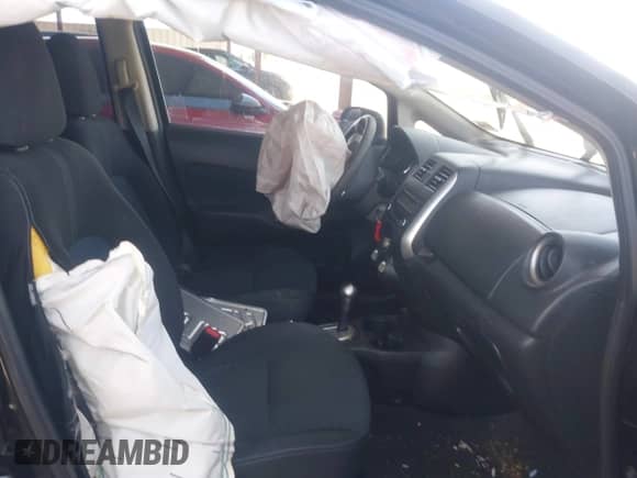 2014 Nissan Note SV with VIN 3N1CE2CP3EL386638, listed as a IAAI auction lot 42587223 with 90,196 mi miles and . Bid and sale history available at DreamBid. Image 5.