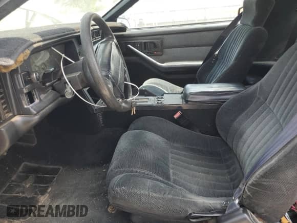 1992 Chevrolet Camaro RS с VIN 1G1FP23E5NL126751, выставлен на аукционе Copart как лот 60241605 с пробегом 201 481 миль миль и Списание • Salvage title. История ставок и продаж доступна на DreamBid. Изображение 7.