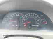 2005 Toyota Camry LE z VIN 4T1BE30K95U623223, wystawiony jako IAAI lot #43053823 z przebiegiem 276 709 mil mil oraz . Historia ofert i sprzedaży dostępna na DreamBid. Obrazek 7.