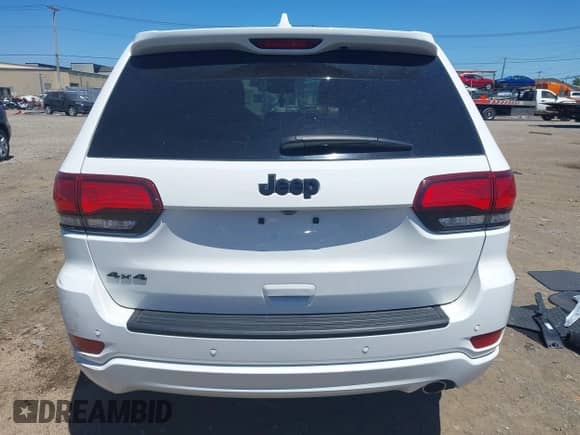 2020 Jeep Grand Cherokee Laredo E with VIN 1C4RJFAG9LC434178, listed as a IAAI auction lot 42767760 with 52,252 mi miles and . Bid and sale history available at DreamBid. Image 17.