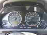 2018 BMW 3 Series 320i xDrive с VIN WBA8E5G52JNU47448, выставлен на аукционе IAAI как лот 43154523 с пробегом 103 558 миль миль и . История ставок и продаж доступна на DreamBid. Изображение 7.